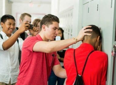 Um em cada dez alunos de 15 anos é vítima de bullying no Brasil