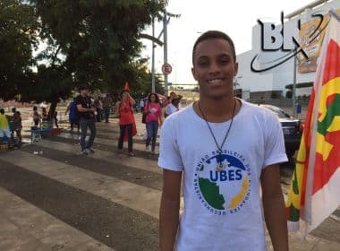 Entidade secundarista leva estudantes a ato em Salvador: ‘Série de retrocesso é desgastante’
