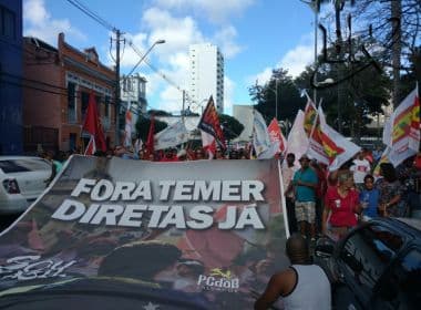 Com número maior de manifestantes, protesto contra Temer começa no Campo Grande
