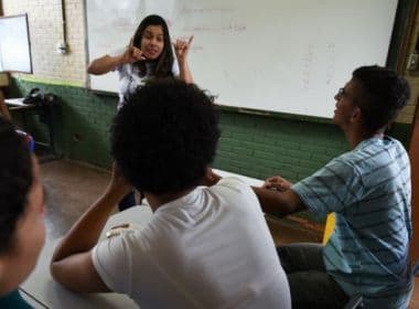 MEC pretende apoiar formação de professores para educação de surdos
