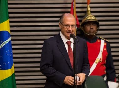 Alckmin conversa com DEM, PTB e PP e sinaliza que pode ceder vaga da vice