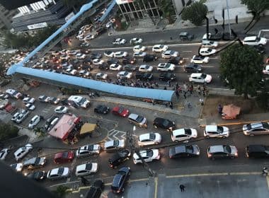 Trânsito fica congestionado em Salvador após apagão de mais de 2h