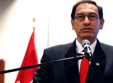 Vice do Peru assume presidência e diz ter chegado 'a hora de dizer basta à corrupção'