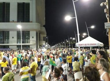 Protesto contra concessão de habeas corpus a Lula pelo STF ocorre na Barra