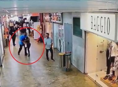 Após separação, mulher é esfaqueada pelo ex-marido em corredor de shopping no RJ
