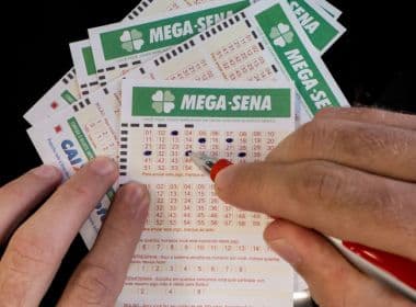 Mega-Sena acumula e pode premiar R$ 35 milhões na próxima quarta