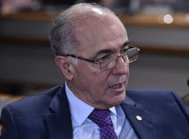 Aleluia rebate prefeito de Juazeiro: 'Precisa responder à população e à Justiça'