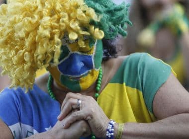 Fim da Copa para o Brasil vai retomar noticiário ao fluxo regular: corrupção e eleições