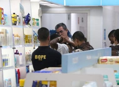 Homens invadem farmácia e fazem dez reféns em Salvador