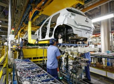 Produção industrial baiana registra recuo de 15%, terceiro maior do país