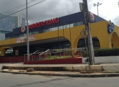 Homens assaltam Burger King da Avenida ACM em Salvador