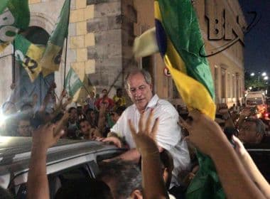 Em Salvador, Ciro cita gratidão a Lula mas critica alianças de Haddad e ataca Bolsonaro