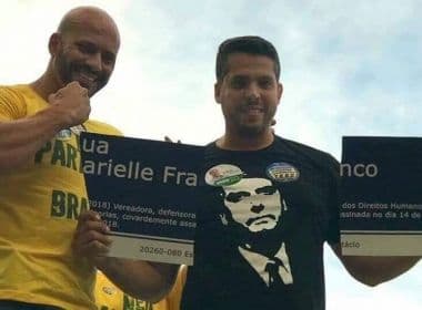 Filho de Bolsonaro defende destruição de placa pró-Marielle por correligionários