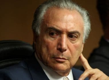 Temer alerta equipe de Bolsonaro para o impacto de altos salários dos servidores