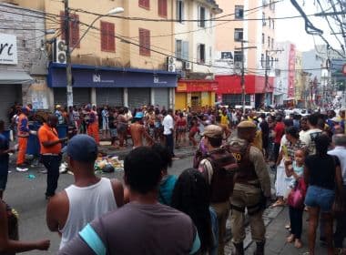 Protesto de vendedores ambulantes fecha Avenida Joana Angélica