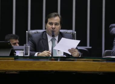 Rodrigo Maia cancela participação em evento em Salvador