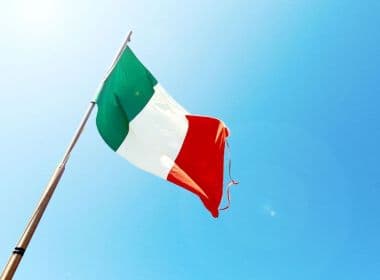 Ministros da Itália celebram ordem de prisão para Cesare Battisti