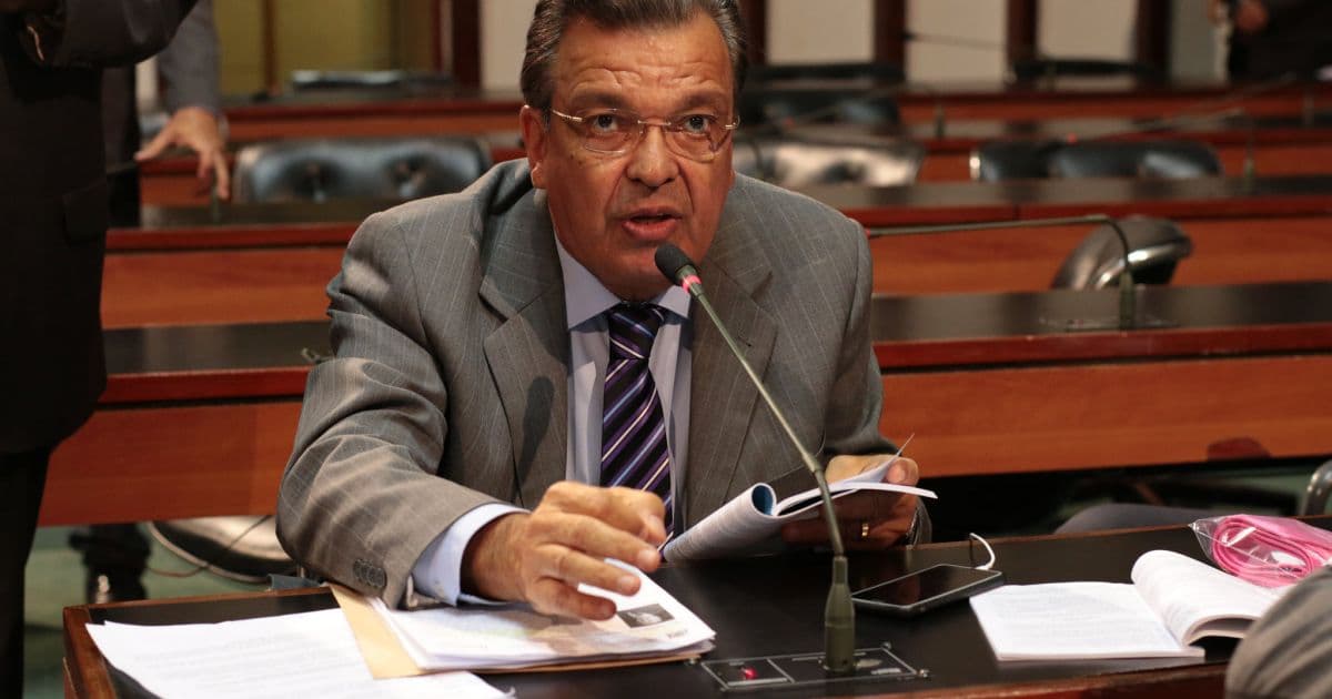 Targino Machado critica decreto de Rui Costa que coloca PMs baianos à disposição do Ceará