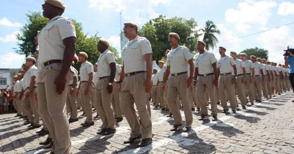 Policiais Militares 'emprestados' por Rui voltam para Bahia após período no Ceará