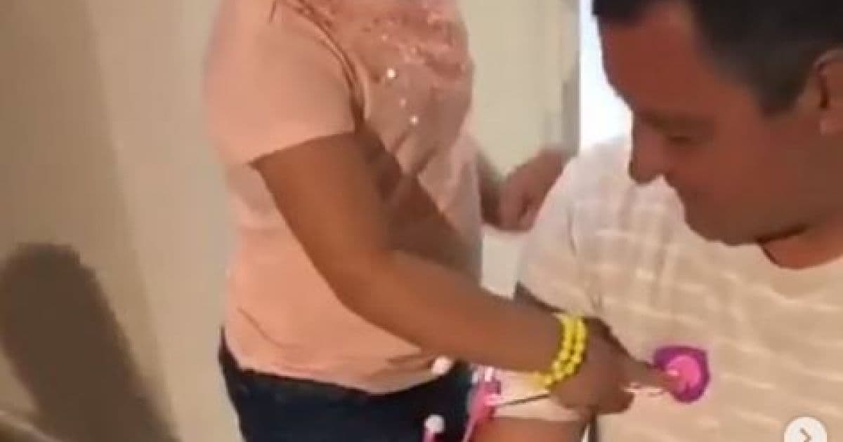 Em aniversário, Rui compartilha vídeo em que aparece brincando com as filhas