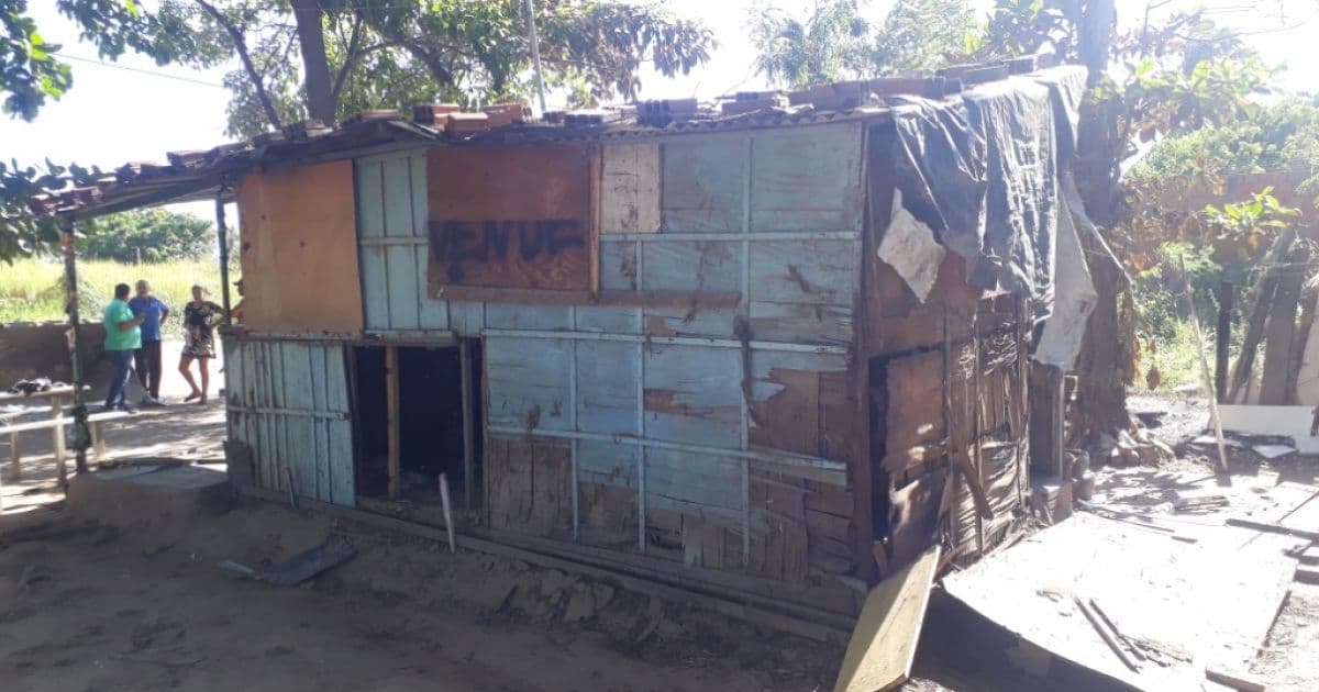Prefeitura de Guanambi desmonta invasão de área pública e amplia acesso de via