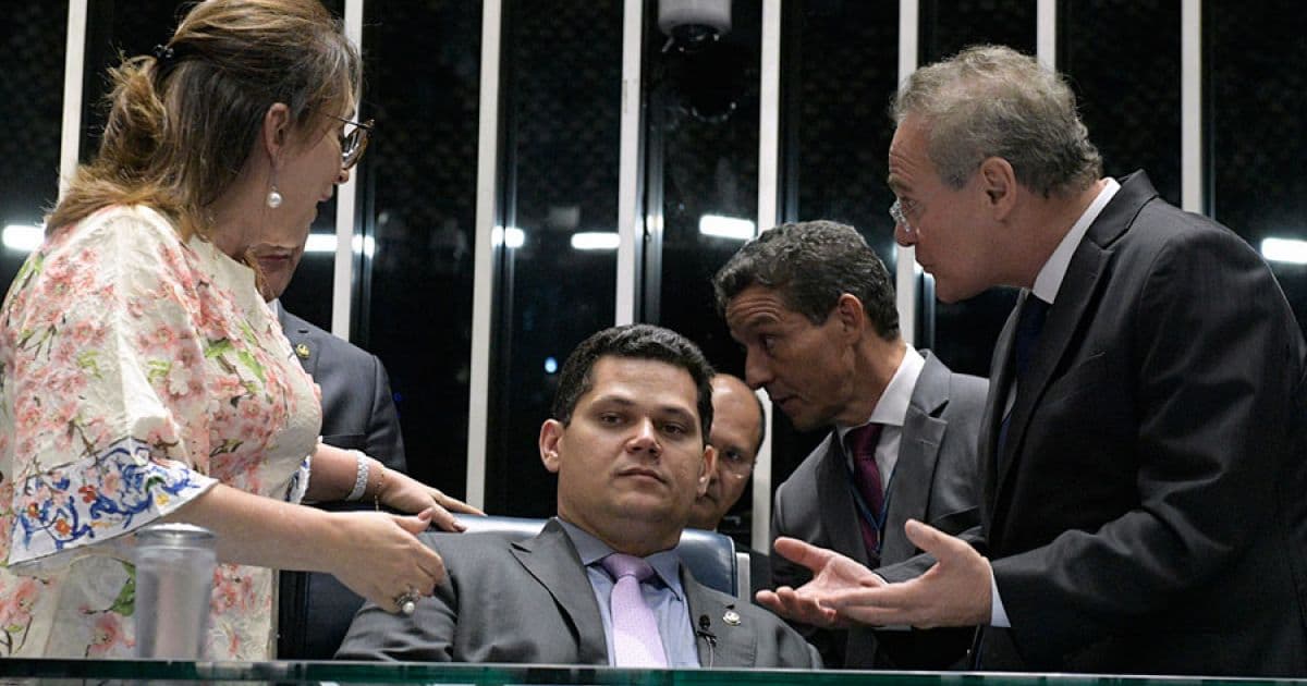 Renan acredita que Alcolumbre não tem pulso para comandar Senado, diz coluna