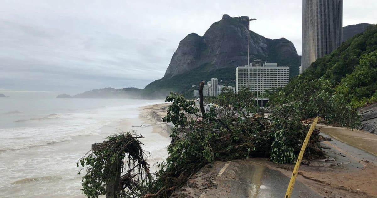 Chuva causa deslizamentos e deixa, pelo menos, três mortos no Rio de Janeiro