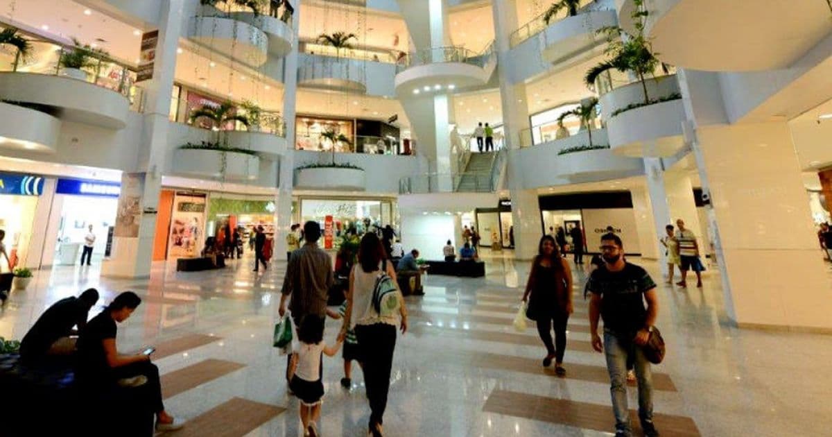 Após decisão judicial, lojas de shoppings de Salvador abrem neste domingo 