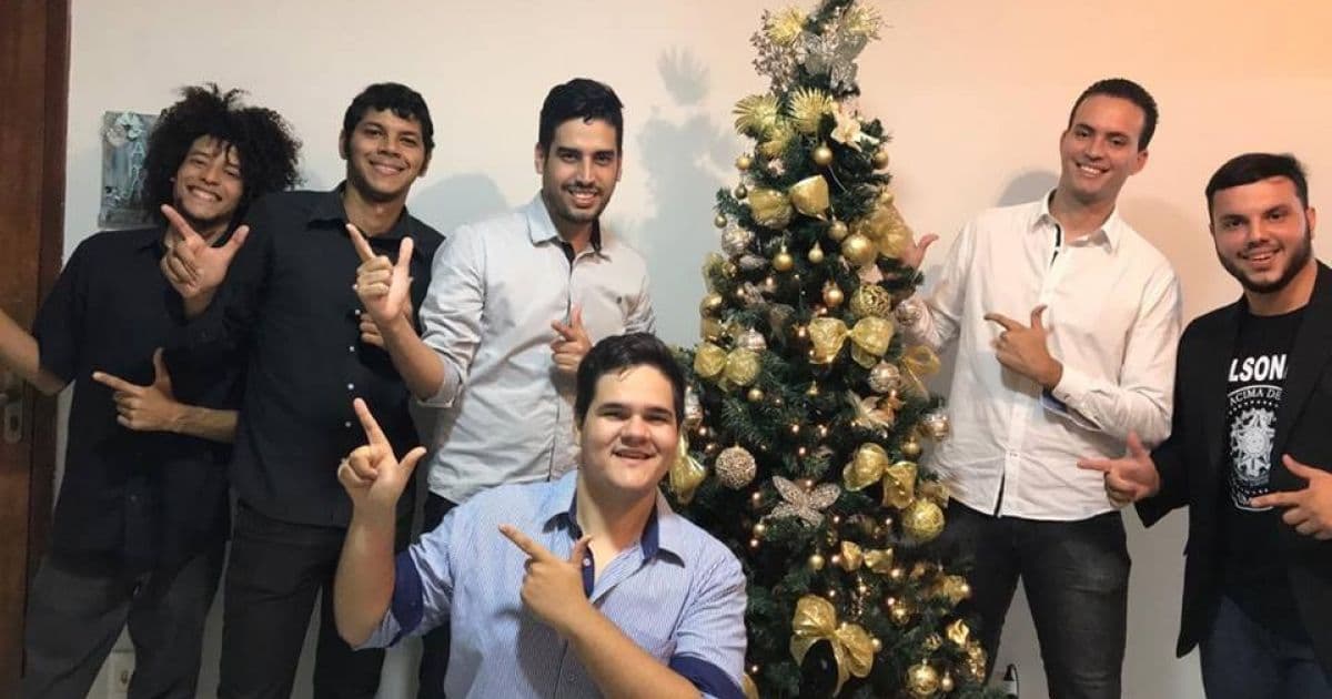 Em meio à polêmica sobre 'nomeação', Alberto Pimentel abriga cinco jovens do PSL na Semtel