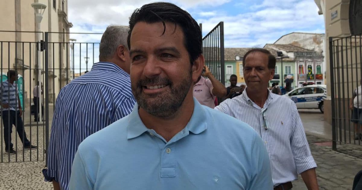 Ao defender rodízio, Neto anuncia Paulo Magalhães Júnior como novo líder do governo