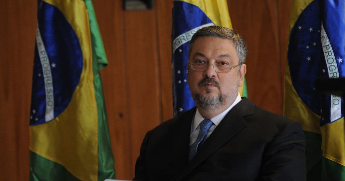 Em depoimento, Palocci acusa Lula de pedir que Dilma beneficiasse empresas
