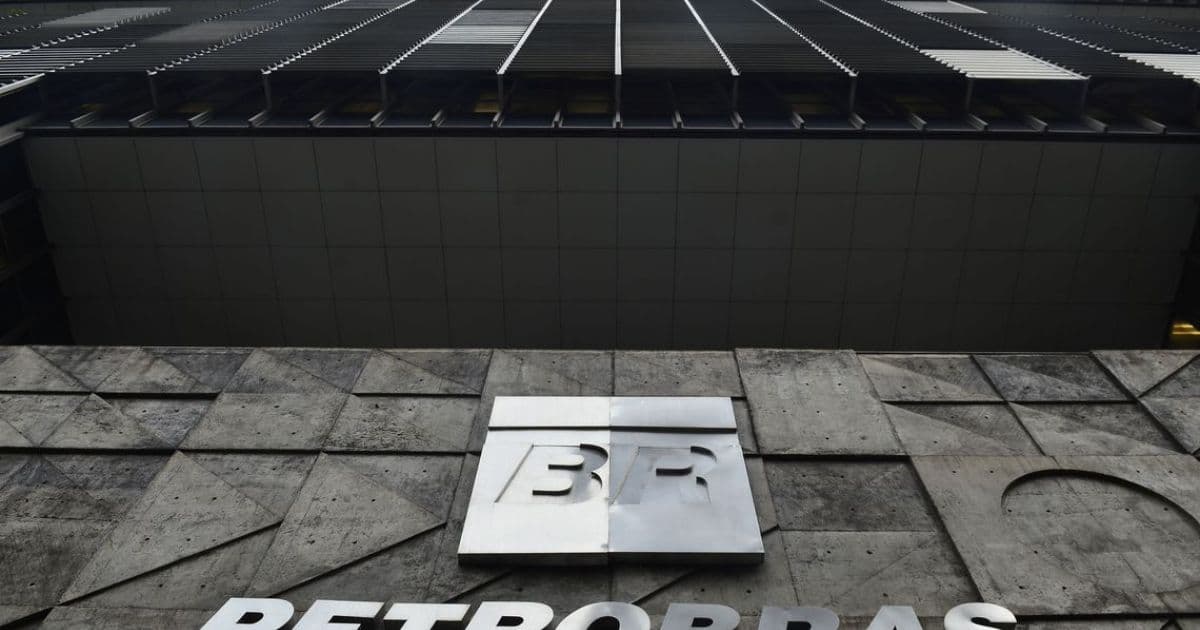 Empresa baiana negocia compra de 34 campos de petróleo da Petrobras