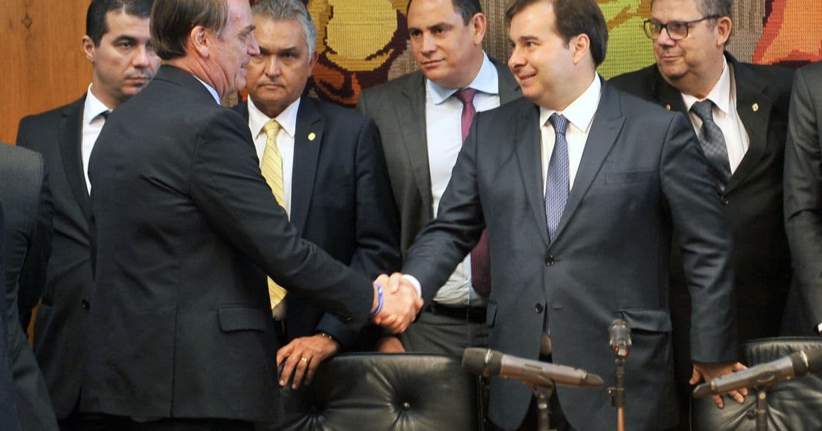 Rodrigo Maia pode inviabilizar governo enquanto Bolsonaro falhar na articulação
