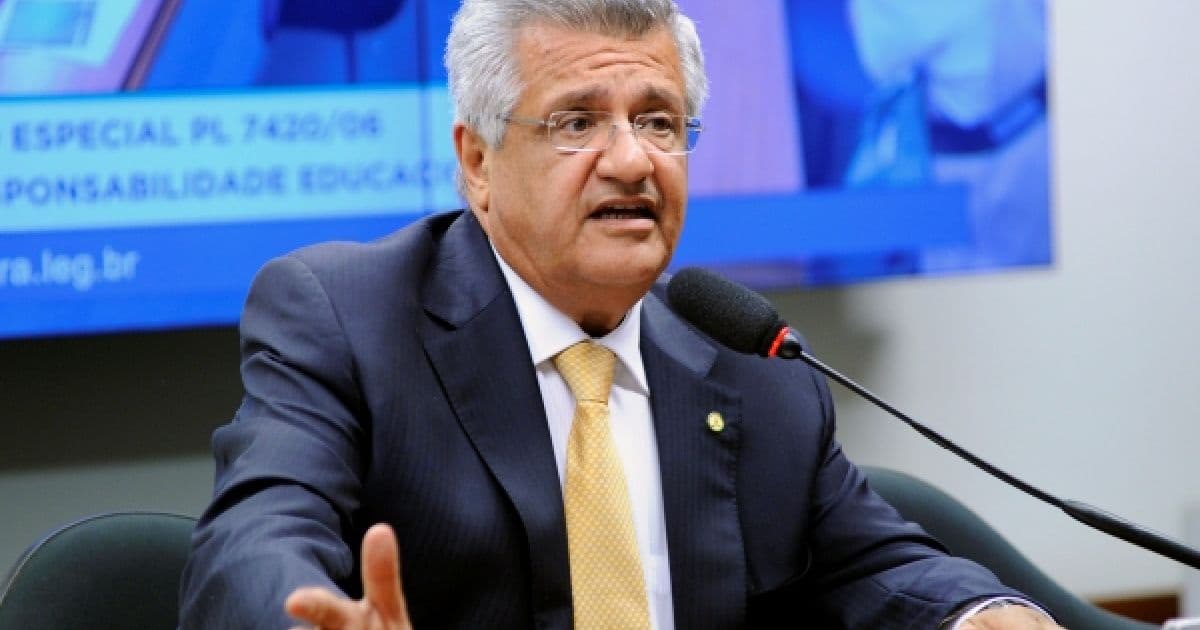 Prefeitura de Salvador paga aposentadoria de R$ 18 mil a deputado federal e vereadores