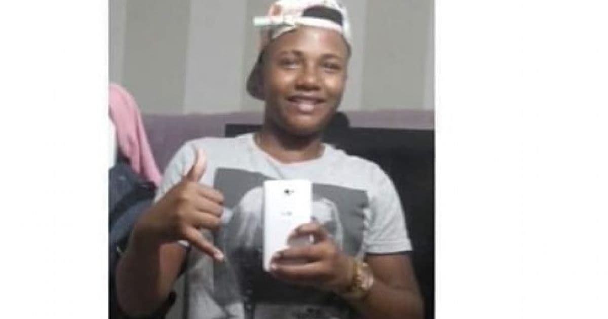 Estudante de 15 anos é morto na frente de casa após separar briga em show de La Fúria