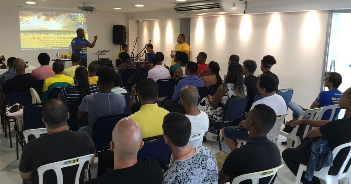 Primeira igreja evangélica LGBT em Salvador ganha sede; fundador diz que 'Deus ama todos'