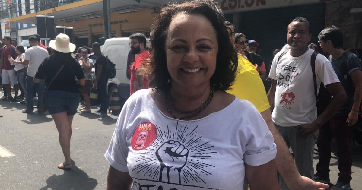 'Corte na Educação é um crime contra o Brasil', diz vereadora, em protesto 