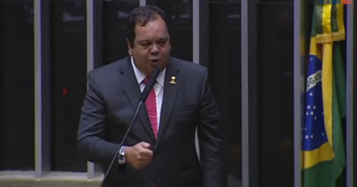 Líder do DEM chama governo Bolsonaro de 'canalha' e diz: 'Não mexo com laranja'
