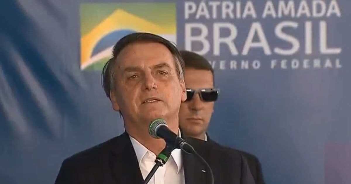 'Eu não estou no Nordeste, estou no Brasil', diz Bolsonaro em discurso em Petrolina