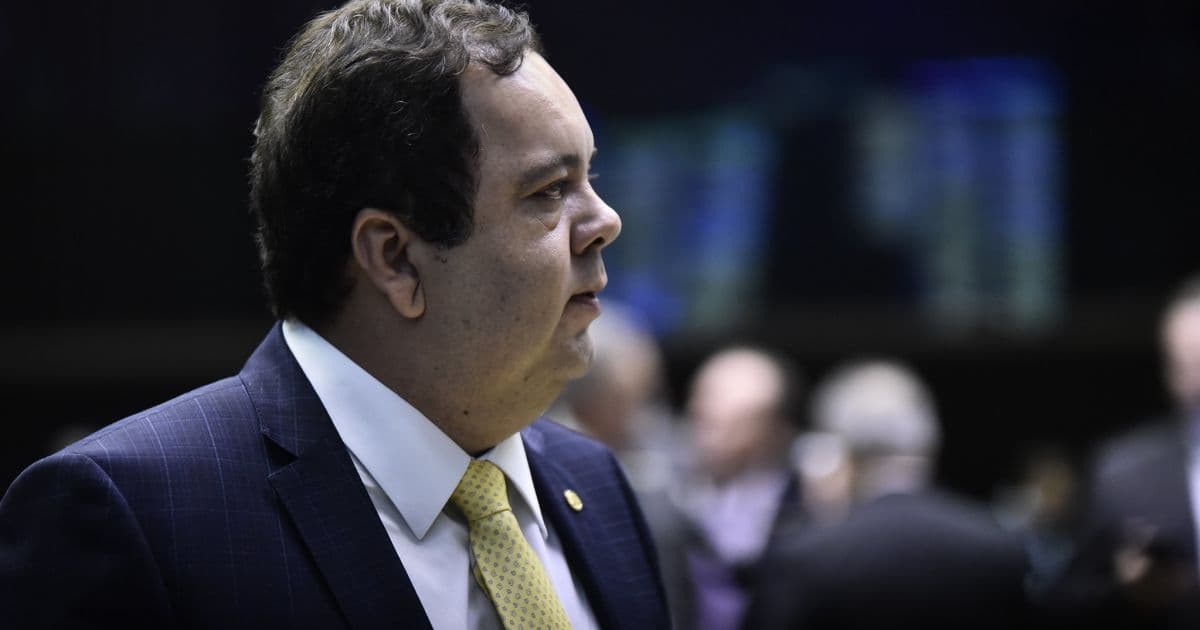 'Ninguém governa sozinho', diz líder do DEM após ato pró-Bolsonaro