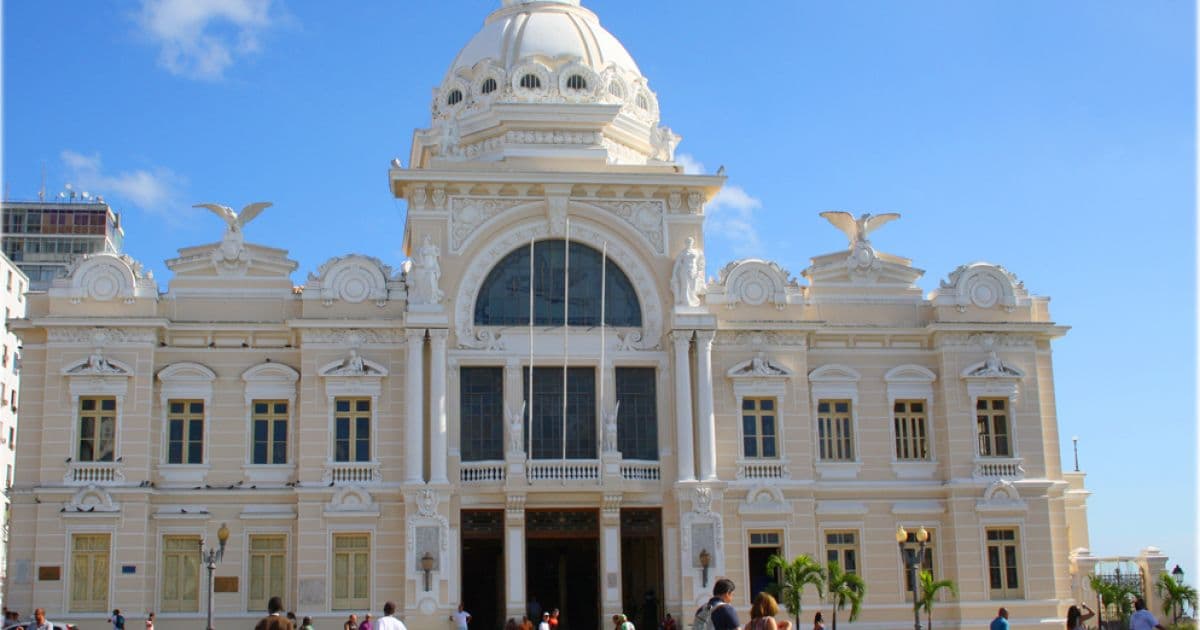 Neto se anima com possibilidade da prefeitura se mudar para Palácio Rio Branco