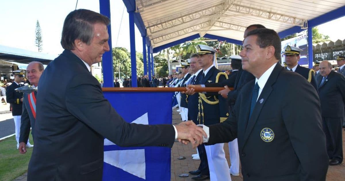 Yacht Clube da Bahia e José Rocha são condecorados com honraria militar