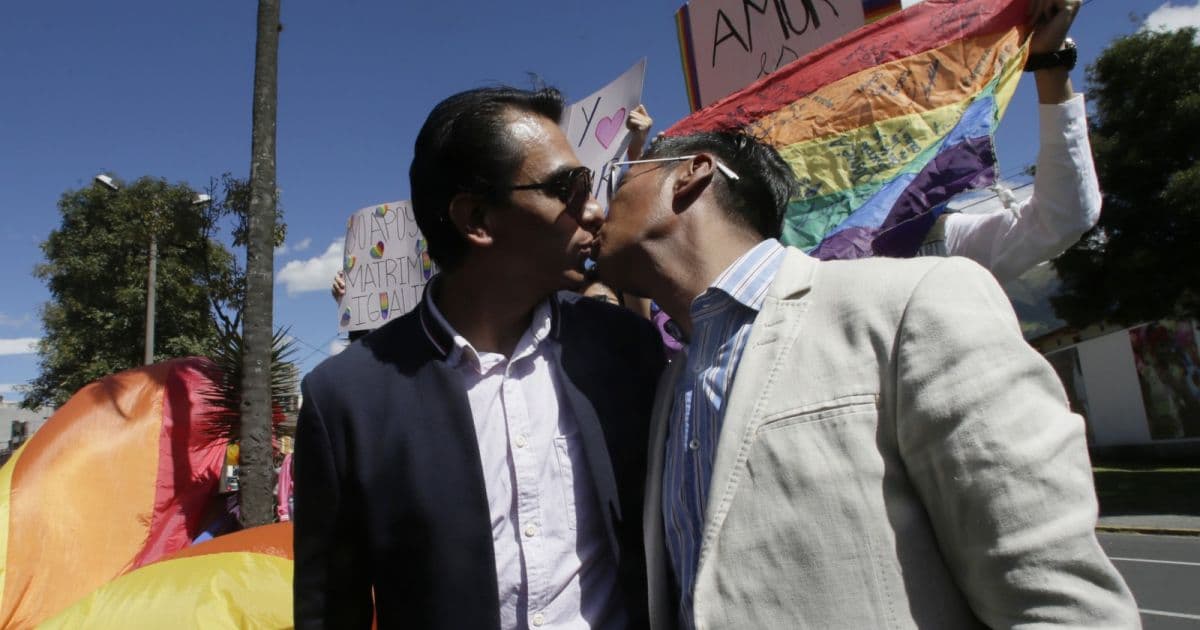 Equador é o 5º país a aprovar casamento gay na América do Sul