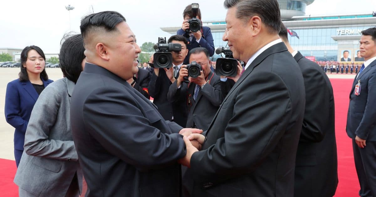 Líderes de Coreia do Norte e China aproximam relações 
