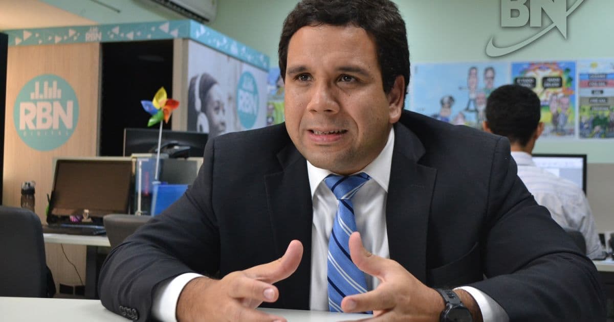 Prefeitura de Salvador vai implementar controle de ponto eletrônico para servidores