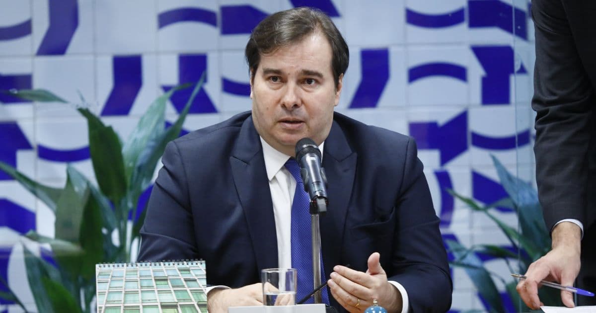 Rodrigo Maia cancela reunião com líderes partidários que aconteceria nesta segunda