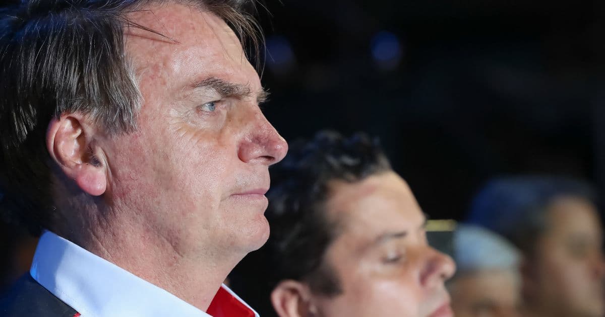 Bolsonaro exalta PMs após morte de sequestrador de ônibus: 'Ação bem sucedida'