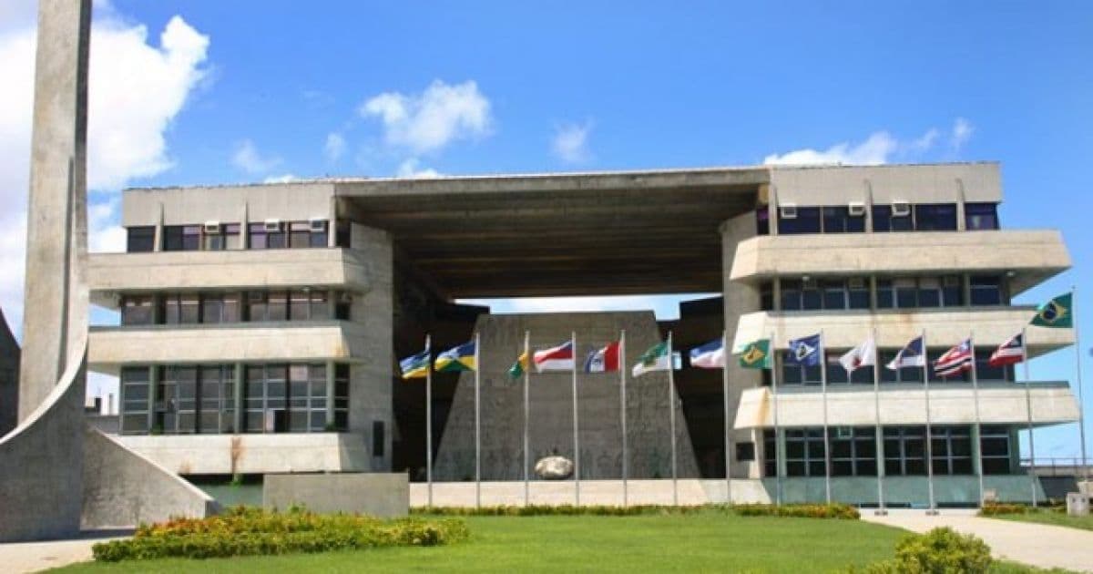 AL-BA aprova lei que proíbe cursos de saúde à distância na Bahia