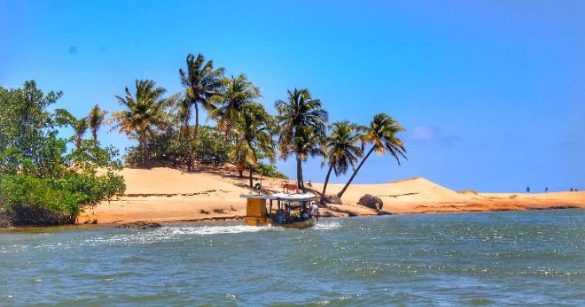Ibama encontra manchas de óleo em foz do rio São Francisco no Alagoas