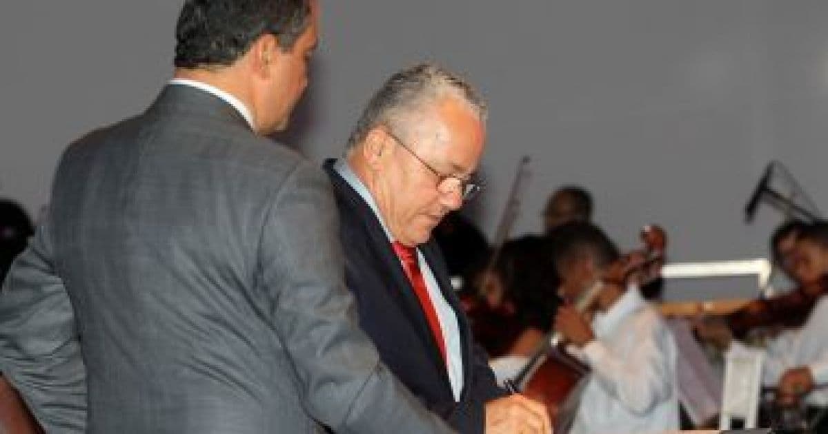 Josias Gomes é exonerado de secretaria para participar de votações em Brasília